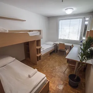  Hostel Dic Słowenia